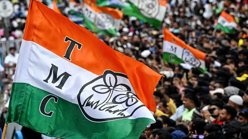 TMC में बड़ा सियासी संकट, 19 सांसद अलग गुट बनाने की तैयारी में, NDA के साथ जाने के संकेत