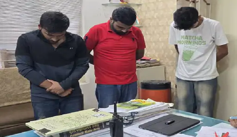 साइबर ठगी के पैसों से खरीदा सोना, उज्जैन में पकड़ा गया गिरोह: MBA पास युवकों का नेटवर्क बेनकाब, BJP नेता का बेटा निकला मास्टरमाइंड