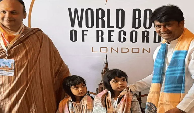 महज 3 साल 9 महीने की जुड़वां बहनों ने रचा इतिहास दुनिया की सबसे कम उम्र की फीमेल ड्रमर बनकर लंदन में जीता सम्मान