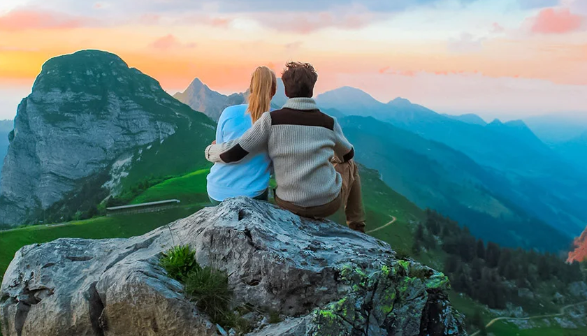 पहाड़ों की रानी मनाली क्यों है हर ट्रैवलर की पहली पसंद जानिए घूमने का सही समय और खास जगहें