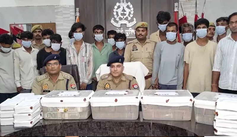 UP: हरदोई में हाई-प्रोफाइल चोरी… खाने में नींद की दवा मिलाकर घर में रखे 1.29 करोड़ कैश उड़ा ले गए नौकर, 16 पकड़ाए