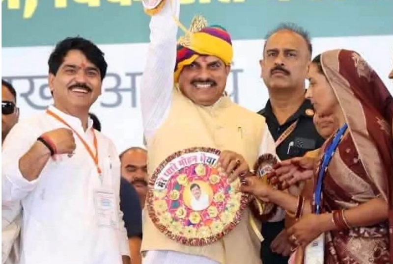 MP: BJP विधायक ने लिया ऐसा प्रण… जिसे सुन CM भी हैरान, बोले- अच्छे कार्य के लिए जूते-चप्पल छोड़ने की जरूरत नहीं