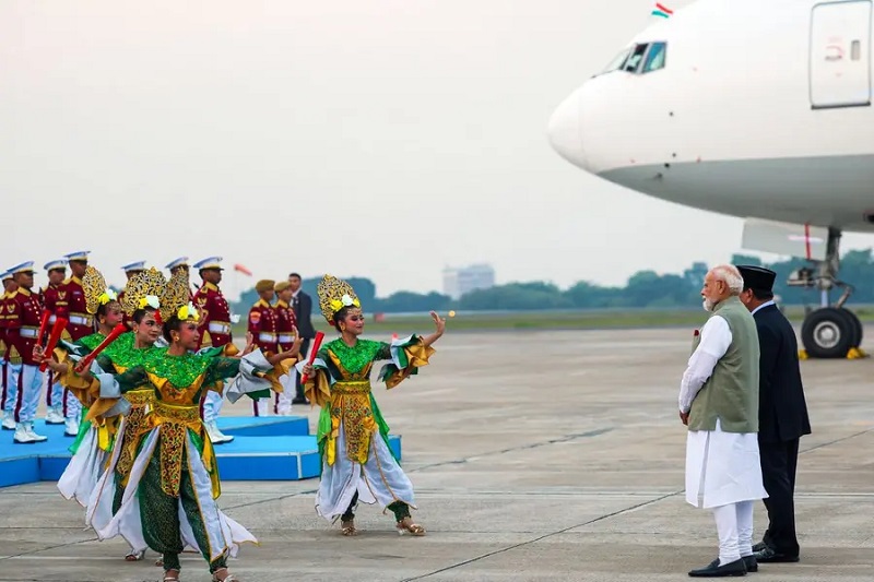 भारत-इंडोनेशिया संबंधों को मिलेगा नया आयाम, जकार्ता में पीएम मोदी और राष्ट्रपति सुबियांतो के बीच रक्षा से डिजिटल अर्थव्यवस्था तक होगी व्यापक चर्चा