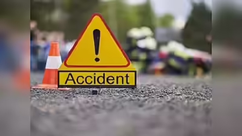 पाकिस्तान में भीषण सड़क हादसा, बलूचिस्तान-खैबर पख्तूनख्वा सीमा पर खाई में गिरी यात्री बस; 40 लोगों की मौत, कई घायल, राहत अभियान तेज