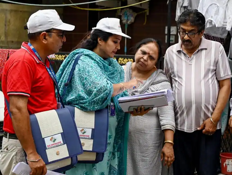 दिल्ली में मतदाता सूची पुनरीक्षण की अवधि बढ़ी, अब 19 अक्टूबर को जारी होगी अंतिम वोटर लिस्ट, सत्यापन को मिला अतिरिक्त समय