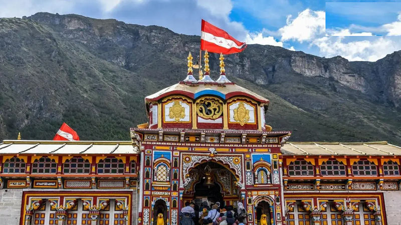 मंदिर समिति के अध्यक्ष के पूर्व निजी सहायक प्रमोद नौटियाल पर कसा शिकंजा, चोरी की रकम की बरामदगी के लिए रिमांड की तैयारी में जुटी पुलिस