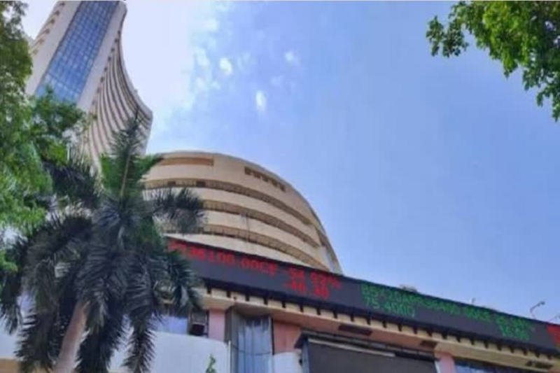 भारत की सबसे बड़ी कंपनियों का मिला-जुला प्रदर्शन, चार दिग्गजों की बाजार वैल्यू बढ़ी, छह कंपनियों के मार्केटकैप में आई गिरावट