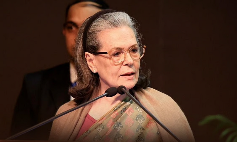 शिक्षा बजट, निजीकरण और पेपर लीक पर सोनिया गांधी का सरकार पर हमला, छात्र आंदोलनों को बताया नीतियों का नतीजा