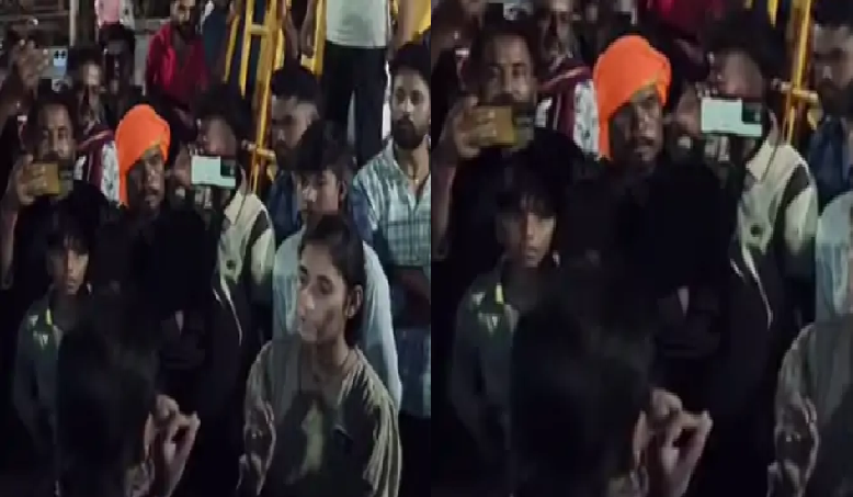 शिकायतों पर नहीं हुई सुनवाई, सड़क पर उतरीं छात्राएं तो दौड़ी बिजली कंपनी