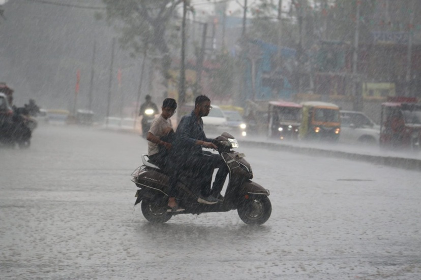 एमपी में फिर सक्रिय हुआ मानसून, 6 जिलों में भारी बारिश का अलर्ट, अगले 4 दिन गिरेगा तेज पानी