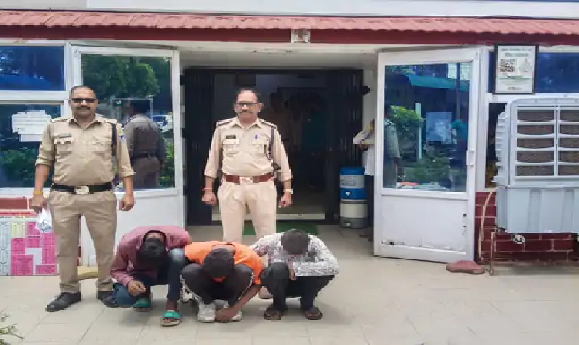 देवास पुलिस की बड़ी कामयाबी: 50 सीसीटीवी फुटेज खंगालकर तीन दिन में सुलझाई राम मंदिर दानपेटी चोरी, तीन आरोपी गिरफ्तार