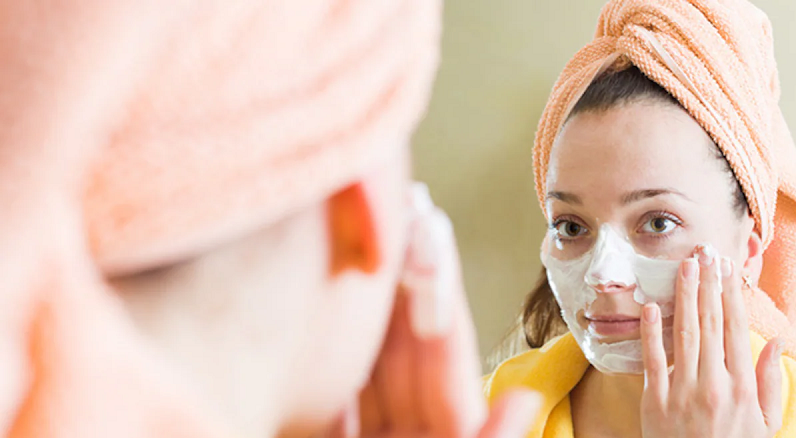 Skin Care Tips: महंगे ब्यूटी प्रोडक्ट छोड़िए दही से करें प्राकृतिक स्किन केयर हर मौसम में मिलेगा ग्लोइंग और हेल्दी चेहरा