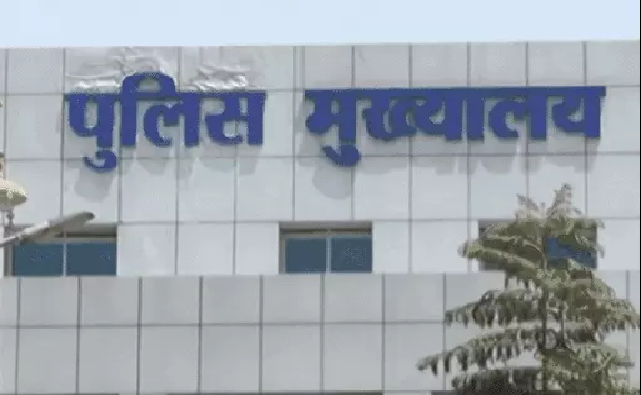 कार्यवाहक प्रमोशन पर चला सरकार का बड़ा फैसला हजारों पुलिसकर्मियों की बढ़ी मुश्किलें मूल पद पर लौटाने की तैयारी शुरू