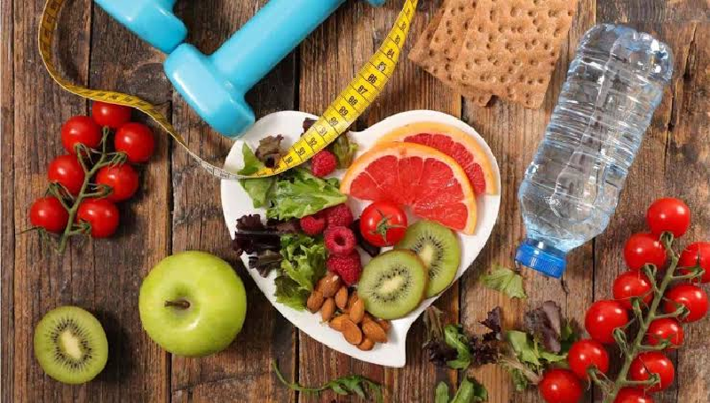 Health Tips: गर्मी में डाइट में शामिल करें ये 5 फल और प्राकृतिक ड्रिंक्स, शरीर रहेगा ठंडा और हाइड्रेटेड