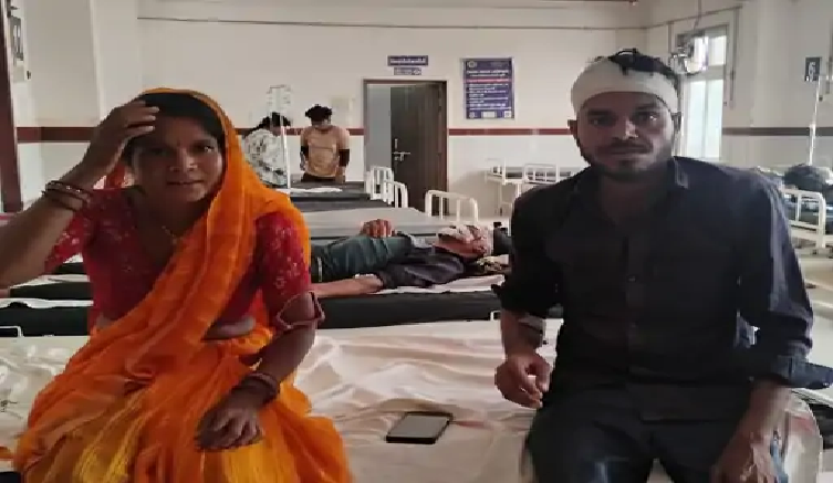 PM आवास की कुटीर का सरिया तोड़ने से रोका तो दंपति पर हमला, पति का सिर फोड़ा