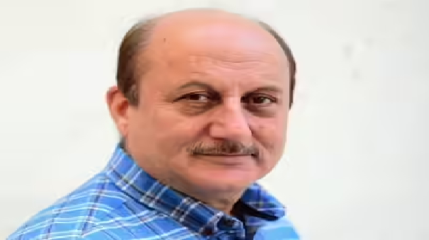 अनुपम खेर ने सुनाया करियर का सबसे बड़ा अफसोस बोले अमरीश पुरी से टैलेंट की वजह से होती थी जलन