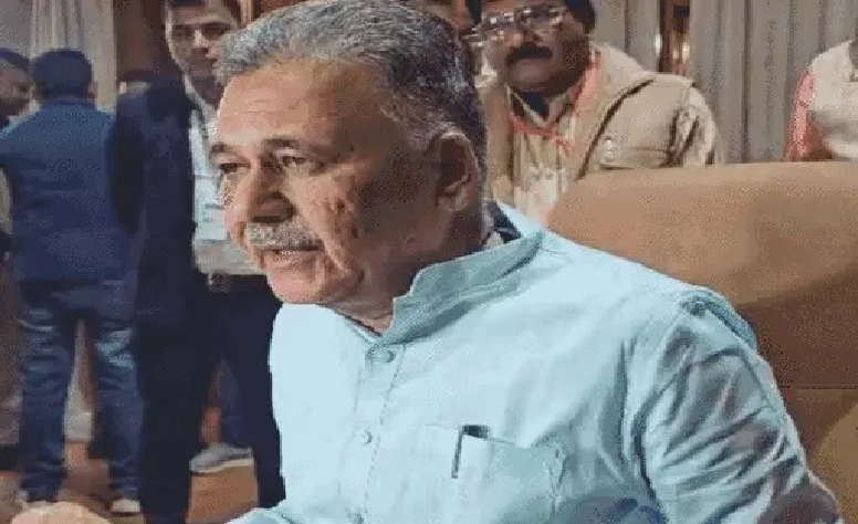 निजी कॉलेजों की फीस निर्धारण पर घिरी सरकार चार साल में 5062 संस्थानों का शुल्क तय करने की प्रक्रिया पर सवाल
