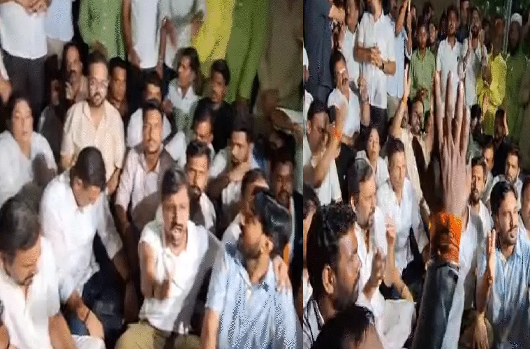 CM कक्ष के बाहर देर रात तक डटे कांग्रेस विधायक, जीतू पटवारी बोले- छात्रों को देशद्रोही कहना गलत