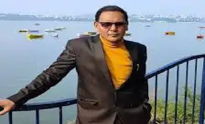 पूर्व IAS नियाज़ खान की राजनीति में एंट्री की इच्छा: बोले- कांग्रेस और भाजपा शायद स्वीकार न करें, नई पार्टी बनी तो करूंगा जॉइन