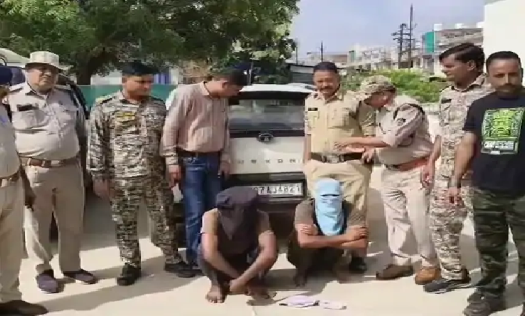 सराफा दुकान में चोरी की बड़ी साजिश नाकाम गैस कटर लेकर पहुंचे बदमाश गिरफ्तार गिरोह का सरगना अब भी फरार
