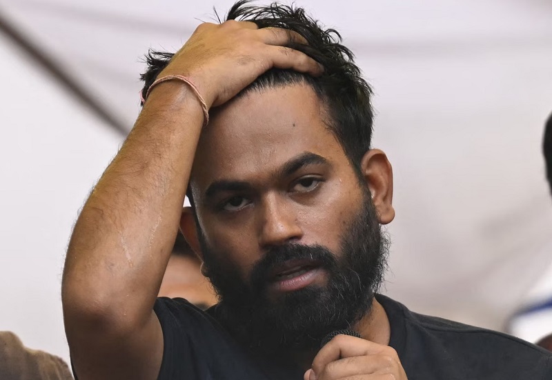MP: दीपके और उनके साथियों की इंदौर पुलिस में शिकायत, नाबालिगों को बरगलाने का आरोप…