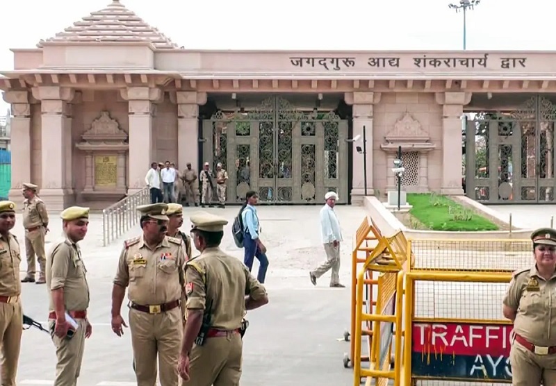 Ayodhya: राम मंदिर चढ़ावे की निगरानी करेंगी 8 लोगों की टीम… 360 डिग्री वाले कैमरों से चप्पे-चप्पे पर नजर
