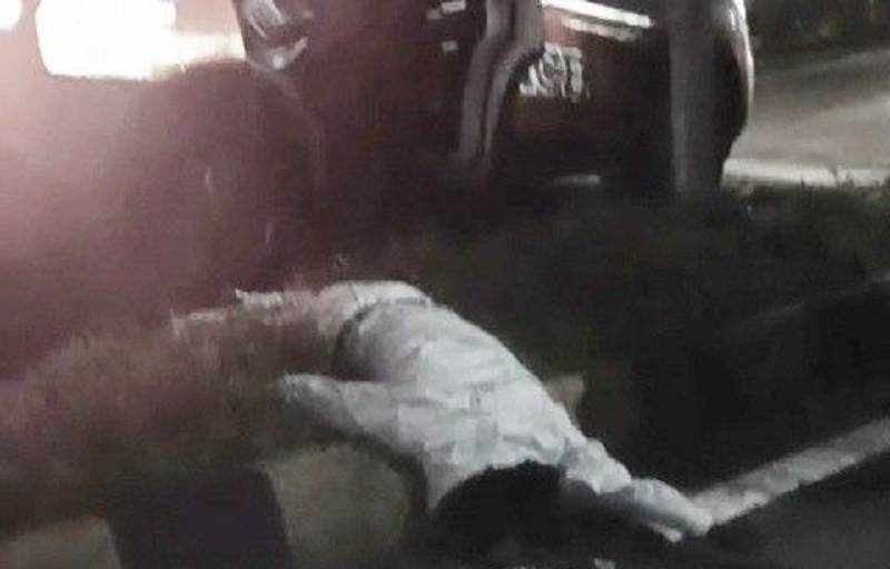 डिवाइडर से टकराई बाइक, स्ट्रीट लाइट बंद होने से दर्दनाक हादसा, रतलाम में दो दोस्तों की मौके पर मौत