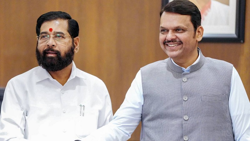 मंगलवार की जगह सोमवार को होगी महाराष्ट्र कैबिनेट बैठक, वर्षा बंगले पर महायुति नेताओं के डिनर ने बढ़ाई राजनीतिक चर्चाएं