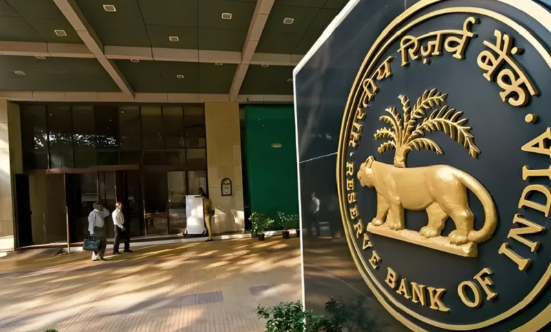बैंकिंग सेक्टर में बड़ा बदलाव, आरबीआई के नए फैसले से जमा दरों और फंडिंग रणनीति पर पड़ेगा असर