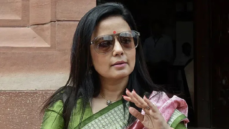 सर्किट हाउस विवाद में महुआ मोइत्रा की बढ़ीं मुश्किलें, कृष्णानगर अदालत ने समन के बाद गिरफ्तारी वारंट जारी किया
