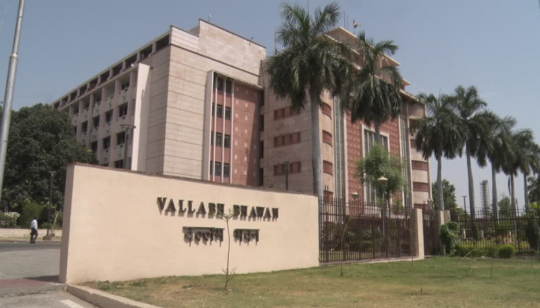 मध्यप्रदेश में चार IAS अधिकारियों का तबादला, गृह से पर्यटन और खनिज से उच्च शिक्षा विभाग में बदली जिम्मेदारी