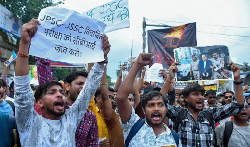 JPSC-JSSC विवाद में सरकार का पांच सूत्री फॉर्मूला, 14वीं परीक्षा रद्द होने से लेकर जांच तक क्या बदलेगा?