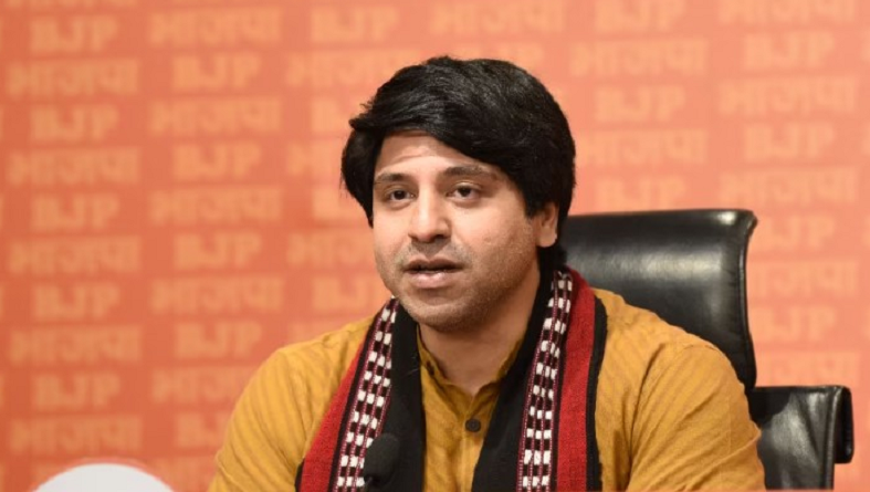 भाजपा राष्ट्रीय प्रवक्ता शहजाद पूनावाला ने पद से दिया इस्तीफा, आर्थिक परिस्थितियों और नौकरी में वापसी को बताया वजह