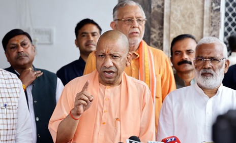 UP विधानसभा सत्र: विपक्ष पर बरसे CM योगी, बोले- इनका आचरण शर्मनाक, ये लोकतंत्र विरोधी हैं