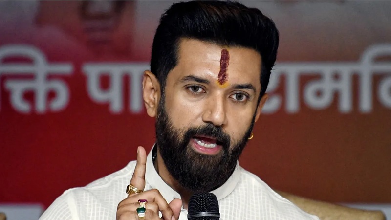 ‘आरक्षण कोई खैरात नहीं, संवैधानिक अधिकार’, जंतर-मंतर प्रदर्शन पर बोले चिराग पासवान
