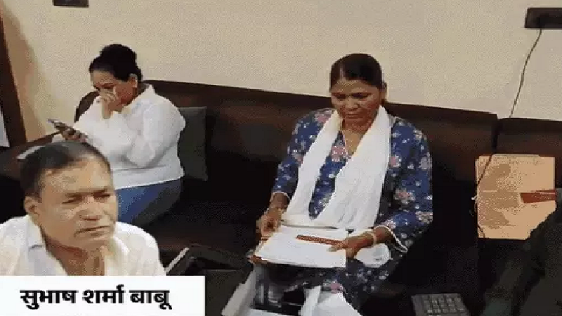 पत्नी के नाम G+3 और G+2 बिल्डिंग समेत करोड़ों की संपत्ति! इंदौर निगम अधिकारी के घर लोकायुक्त की बड़ी कार्रवाई