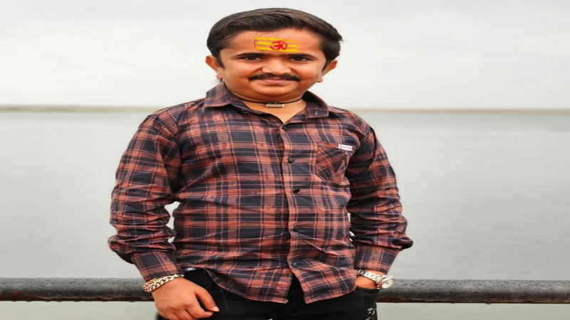 3 फीट का कद, हौसला आसमान से ऊंचा! KBC 18 में छाए डॉ. गणेश बरैया की कहानी सुन भावुक हुए लोग