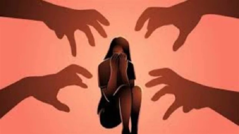 मासूम छात्रा की मौत ने भड़काया गुस्सा, शिक्षक और भाई सलाखों के पीछे; शिक्षा विभाग ने किया सस्पेंड