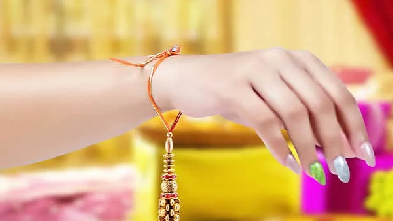 सिर्फ भाई की कलाई नहीं भाभी की चूड़ियों पर भी सजती है राखी जानिए लुंबा राखी की खास परंपरा और महत्व