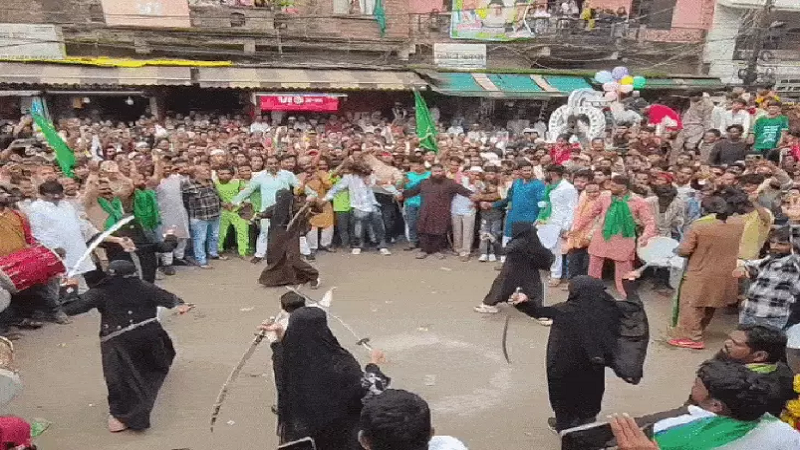 भोपाल में ईद मिलादुन्नबी के महिला अखाड़े पर विवाद तेज, शहर मुफ्ती के बयान पर विरोध; कमेटी बोली- आत्मरक्षा के हुनर को डांस न कहें