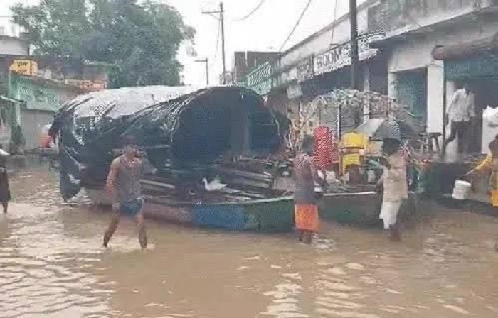 विंध्य में बाढ़ से बिगड़े हालात, कई नदियां खतरे के निशान से ऊपर; सतना-रीवा में स्कूल बंद